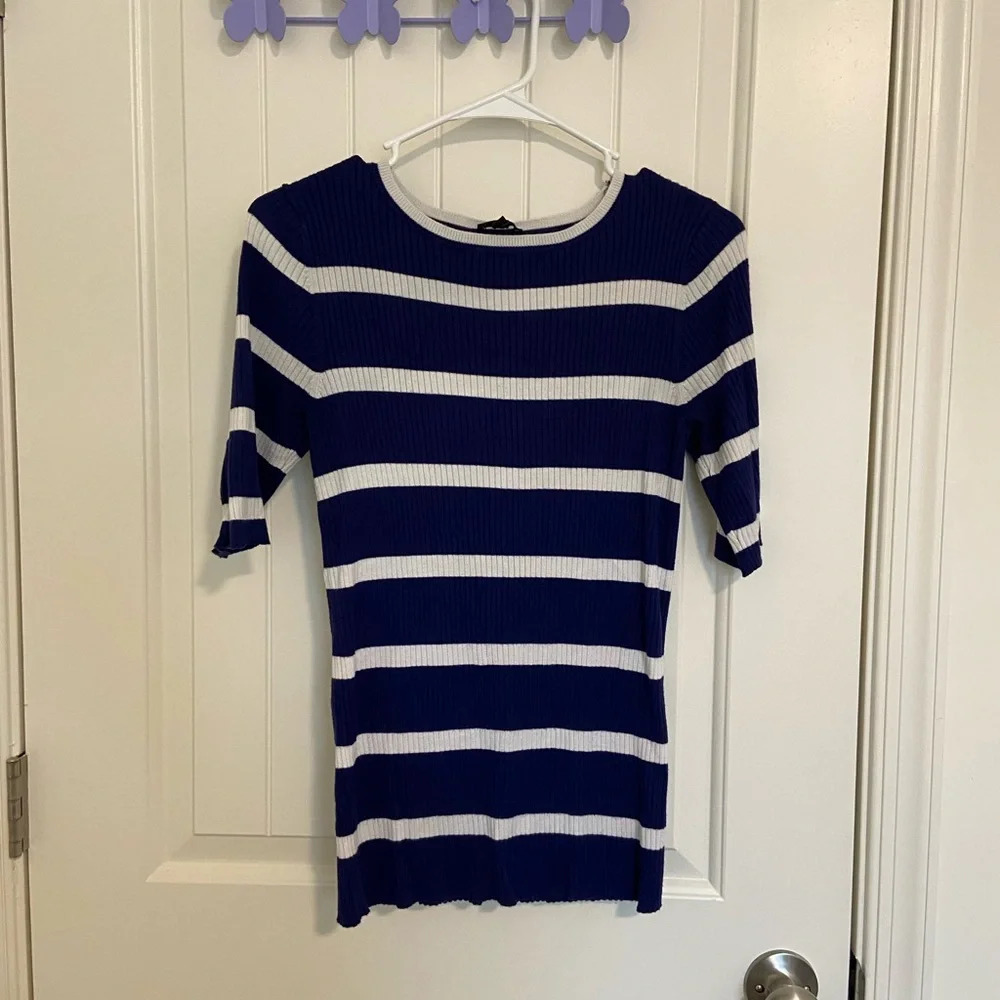 Express women’s blue striped stretchy thin knit sweater‎ — large